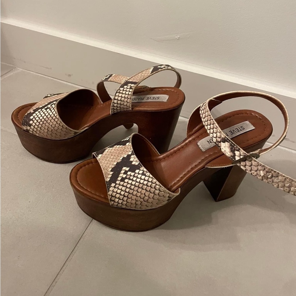 Steve Madden Lulla Platform Heel size 8